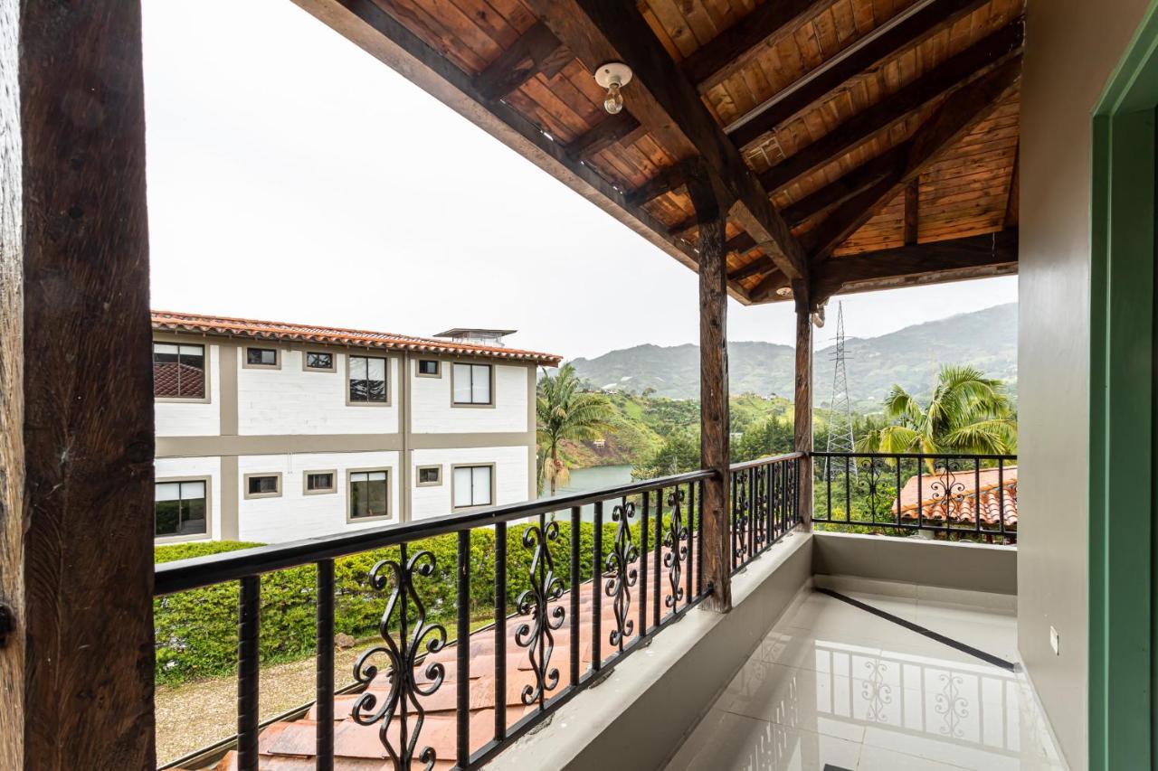 Soy Local Guatape 호텔 외부 사진
