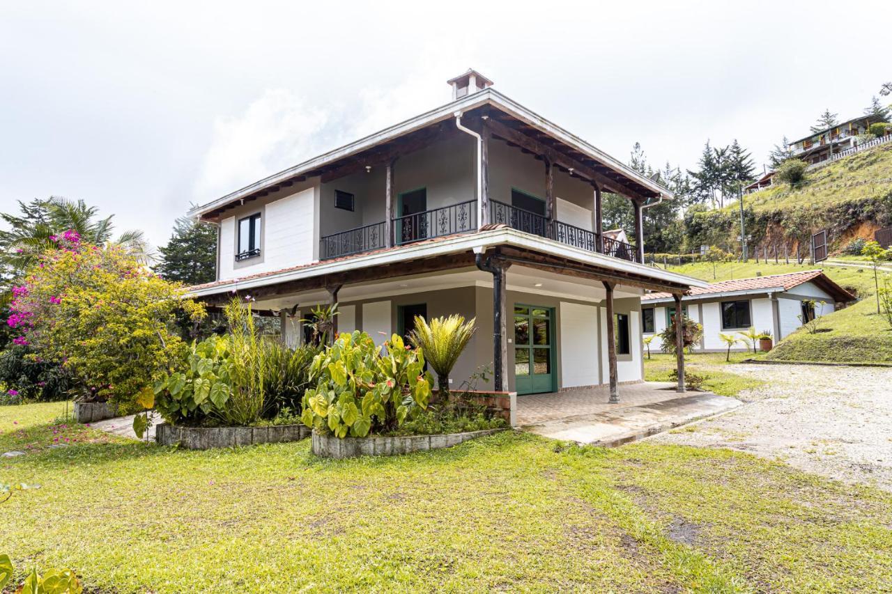 Soy Local Guatape 호텔 외부 사진